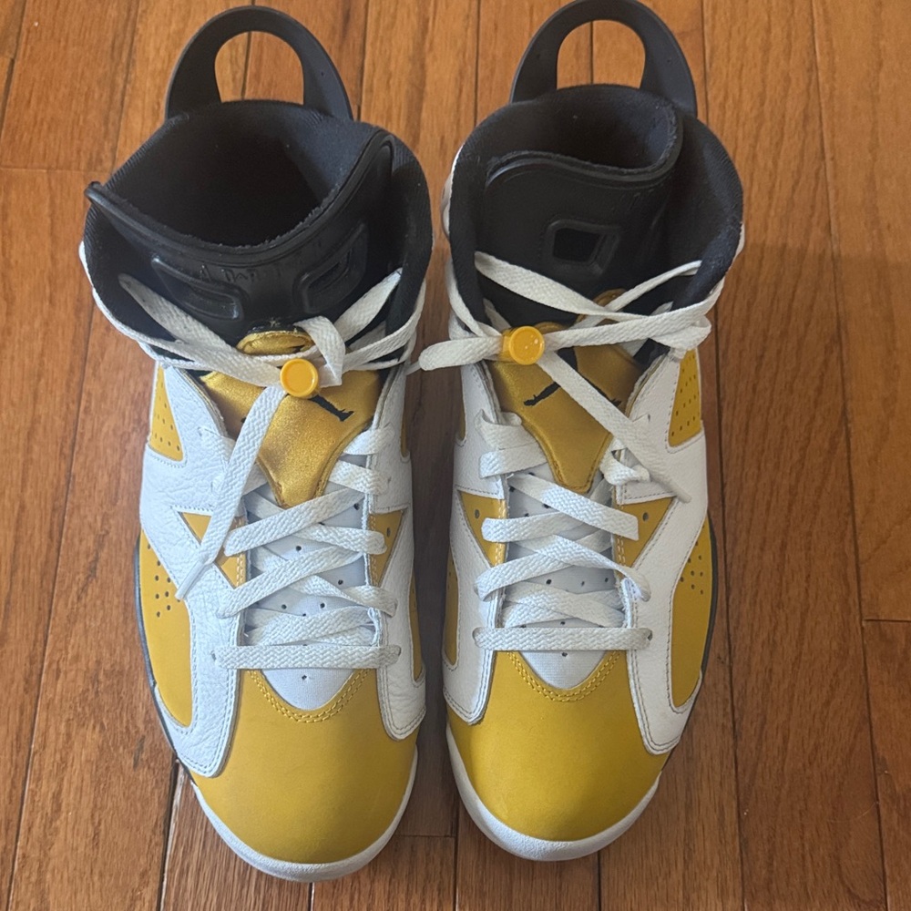 Jordan Athletic Shoes in Yellow and White
